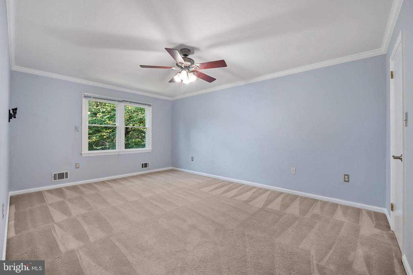 5265 OFALY RD, FAIRFAX, Virginia 22030, 4 Bedrooms Bedrooms, 18 Rooms Rooms,2 BathroomsBathrooms,Residential,For sale,5265 OFALY RD,VAFX2260756 MLS # VAFX2260756