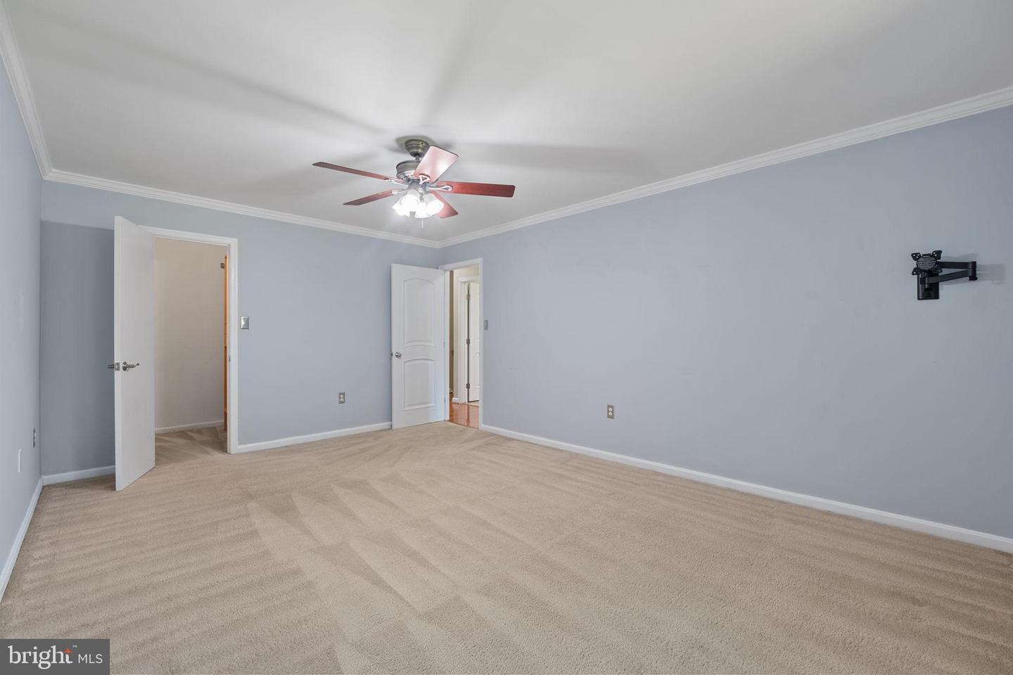 5265 OFALY RD, FAIRFAX, Virginia 22030, 4 Bedrooms Bedrooms, 18 Rooms Rooms,2 BathroomsBathrooms,Residential,For sale,5265 OFALY RD,VAFX2260756 MLS # VAFX2260756