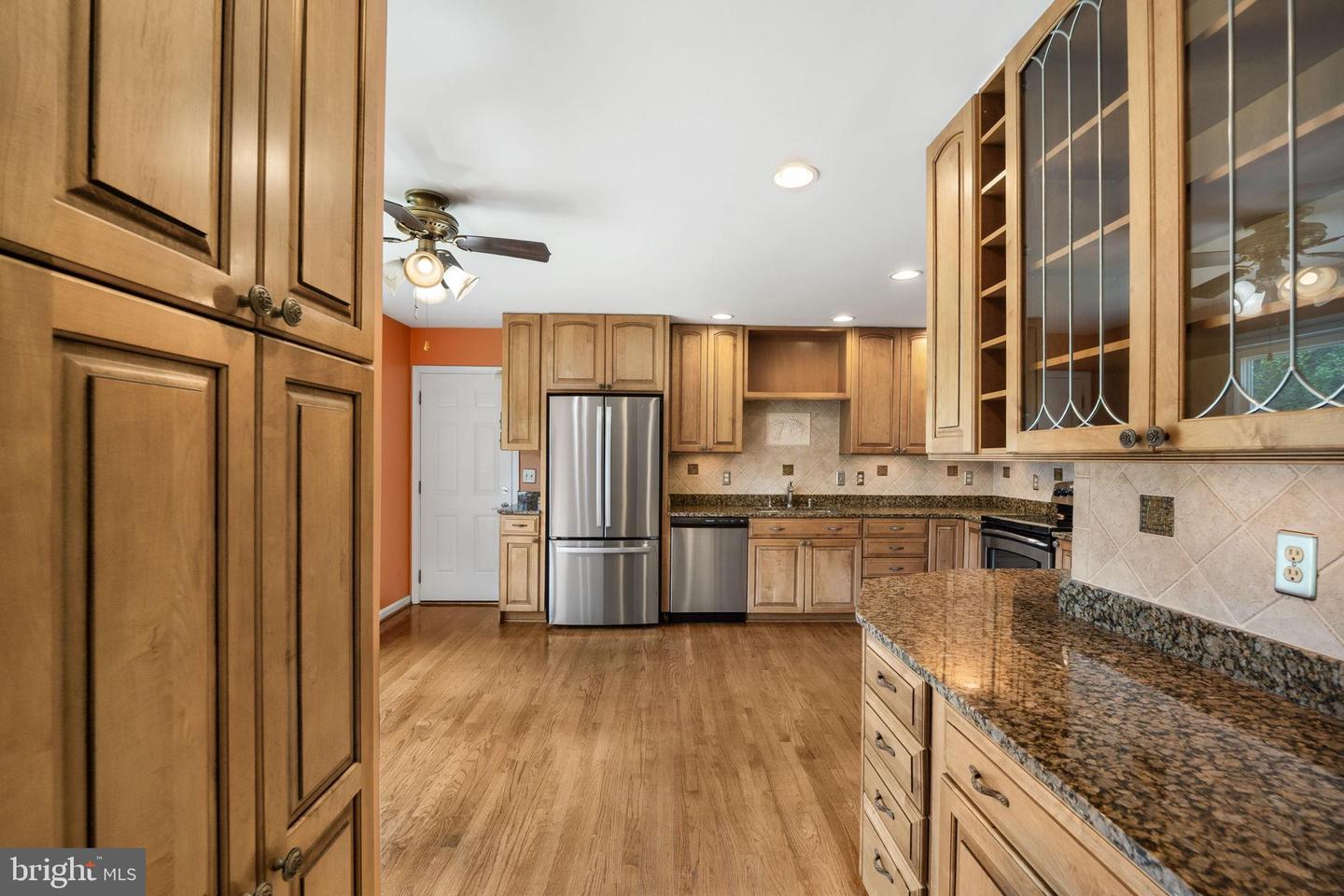 5265 OFALY RD, FAIRFAX, Virginia 22030, 4 Bedrooms Bedrooms, 18 Rooms Rooms,2 BathroomsBathrooms,Residential,For sale,5265 OFALY RD,VAFX2260756 MLS # VAFX2260756