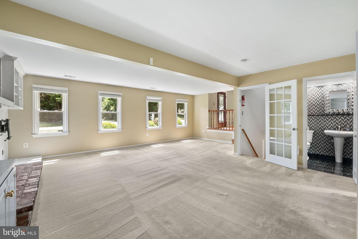 5265 OFALY RD, FAIRFAX, Virginia 22030, 4 Bedrooms Bedrooms, 18 Rooms Rooms,2 BathroomsBathrooms,Residential,For sale,5265 OFALY RD,VAFX2260756 MLS # VAFX2260756