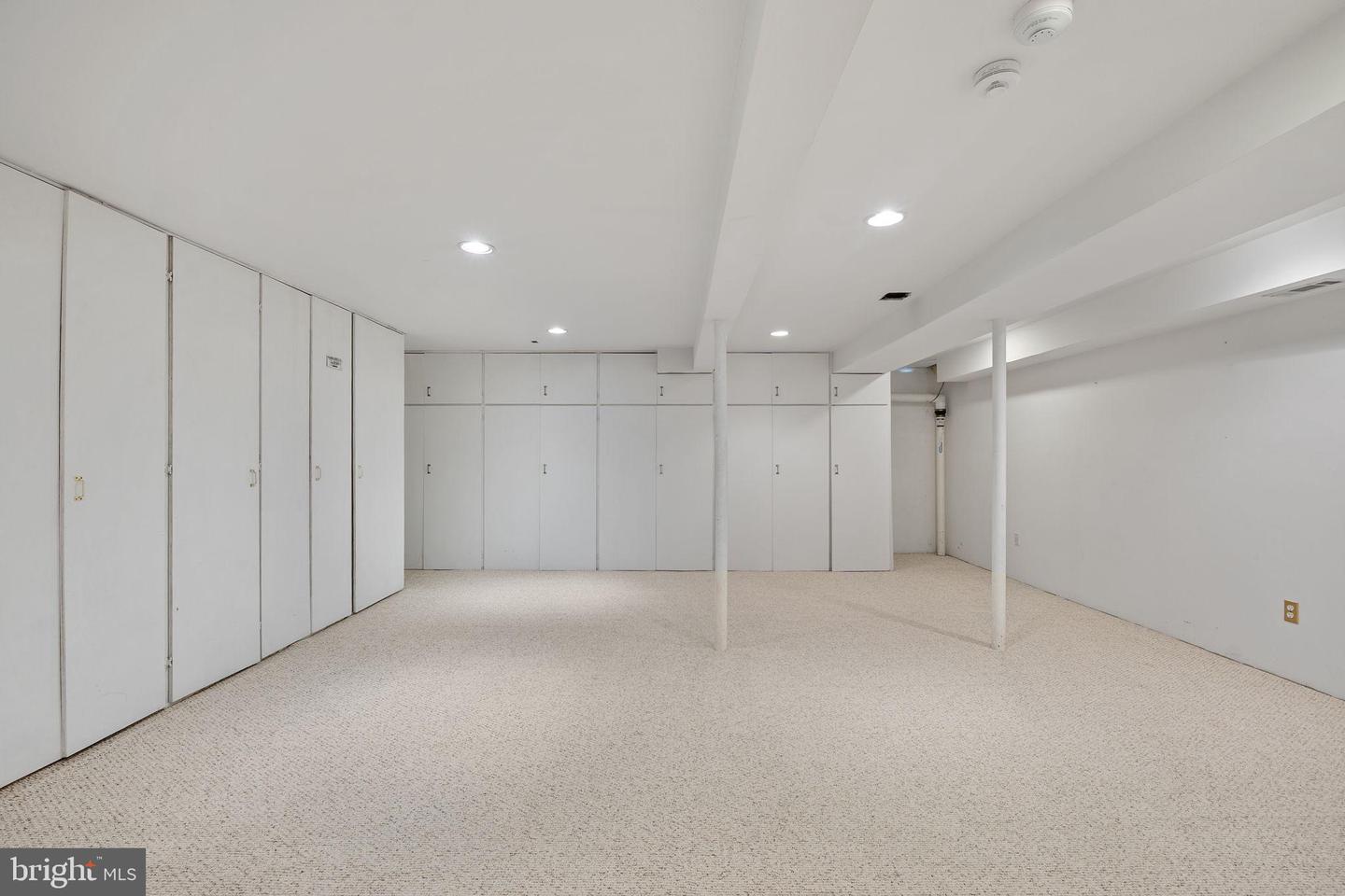 5265 OFALY RD, FAIRFAX, Virginia 22030, 4 Bedrooms Bedrooms, 18 Rooms Rooms,2 BathroomsBathrooms,Residential,For sale,5265 OFALY RD,VAFX2260756 MLS # VAFX2260756