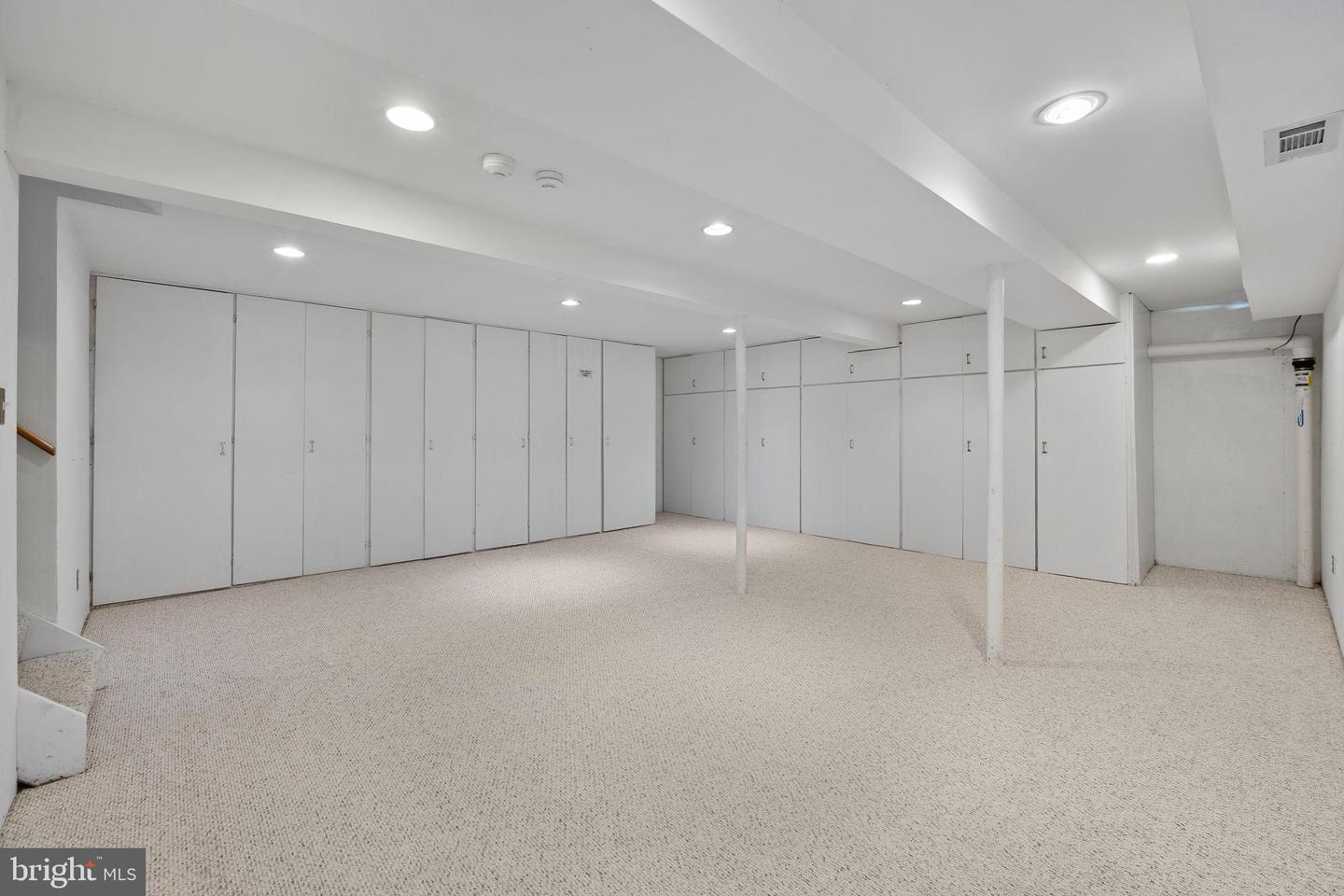 5265 OFALY RD, FAIRFAX, Virginia 22030, 4 Bedrooms Bedrooms, 18 Rooms Rooms,2 BathroomsBathrooms,Residential,For sale,5265 OFALY RD,VAFX2260756 MLS # VAFX2260756