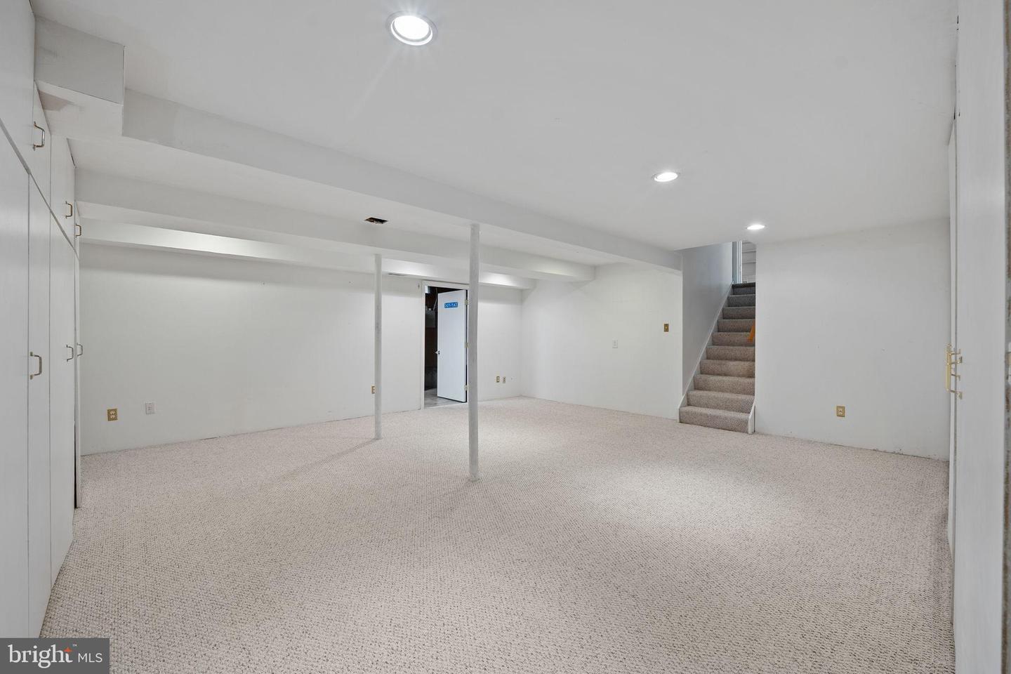 5265 OFALY RD, FAIRFAX, Virginia 22030, 4 Bedrooms Bedrooms, 18 Rooms Rooms,2 BathroomsBathrooms,Residential,For sale,5265 OFALY RD,VAFX2260756 MLS # VAFX2260756