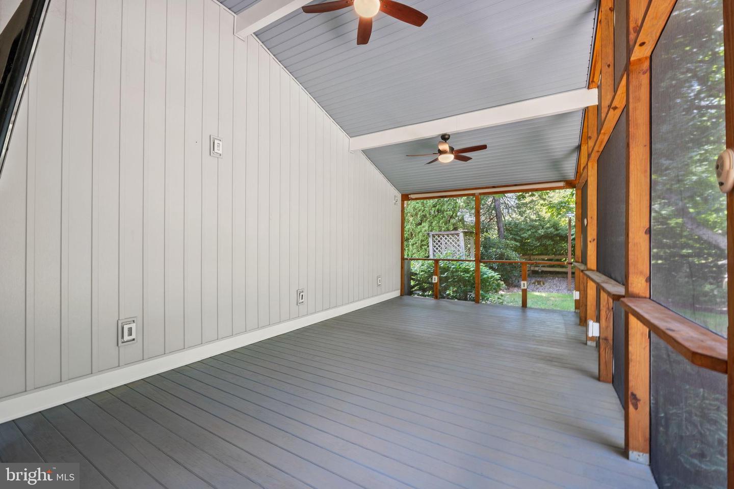 5265 OFALY RD, FAIRFAX, Virginia 22030, 4 Bedrooms Bedrooms, 18 Rooms Rooms,2 BathroomsBathrooms,Residential,For sale,5265 OFALY RD,VAFX2260756 MLS # VAFX2260756