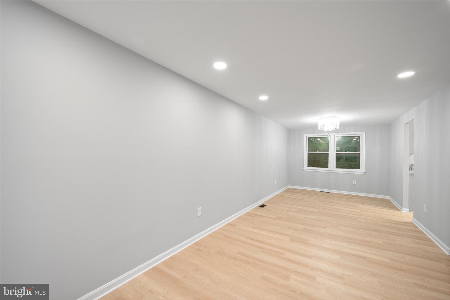 12721 CARLSBAD CT, HERNDON, Virginia 20171, 4 Bedrooms Bedrooms, ,2 BathroomsBathrooms,Residential,For sale,12721 CARLSBAD CT,VAFX2260776 MLS # VAFX2260776