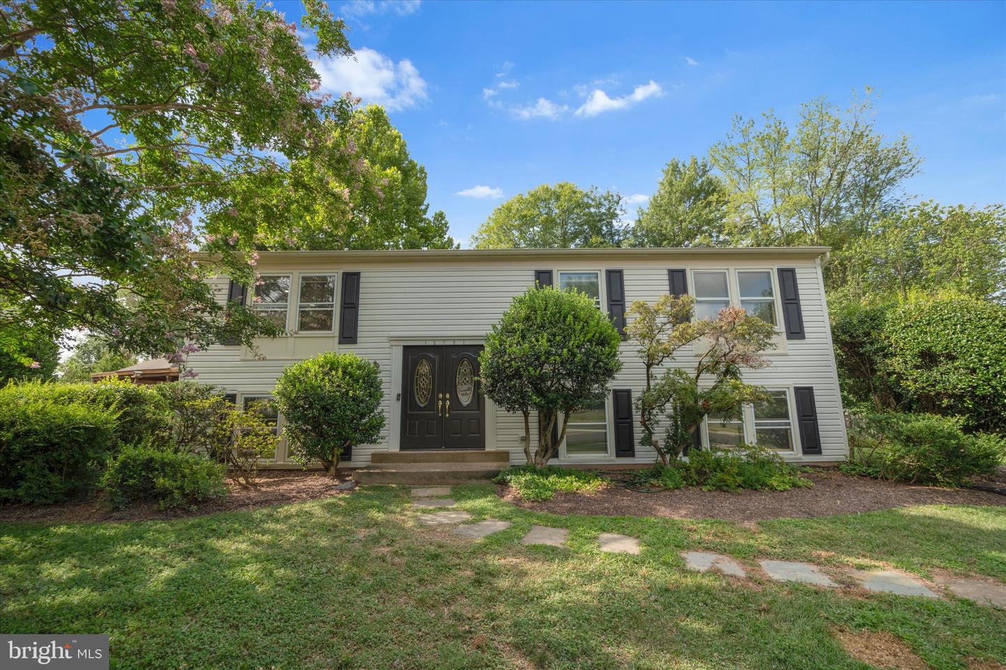 12721 CARLSBAD CT, HERNDON, Virginia 20171, 4 Bedrooms Bedrooms, ,2 BathroomsBathrooms,Residential,For sale,12721 CARLSBAD CT,VAFX2260776 MLS # VAFX2260776