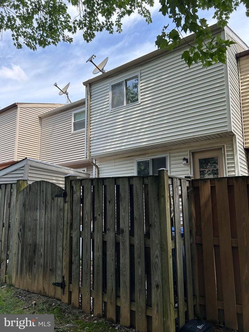 703 BRETHOUR CT #19, STERLING, Virginia 20164, 2 Bedrooms Bedrooms, ,1 BathroomBathrooms,Residential,For sale,703 BRETHOUR CT #19,VALO2104422 MLS # VALO2104422