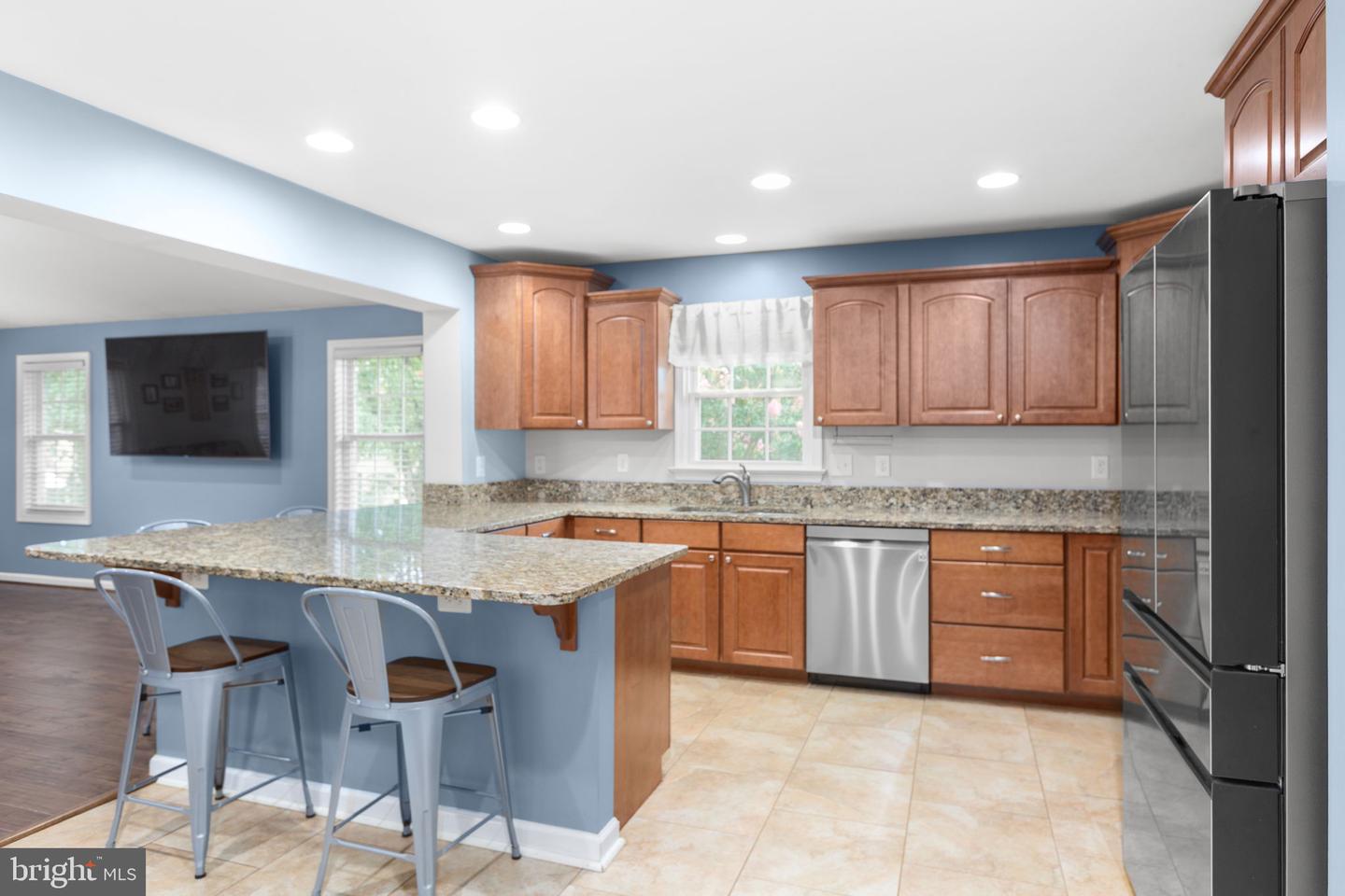 8 JOHNSON CT, STAFFORD, Virginia 22556, 5 Bedrooms Bedrooms, 14 Rooms Rooms,2 BathroomsBathrooms,Residential,For sale,8 JOHNSON CT,VAST2041758 MLS # VAST2041758
