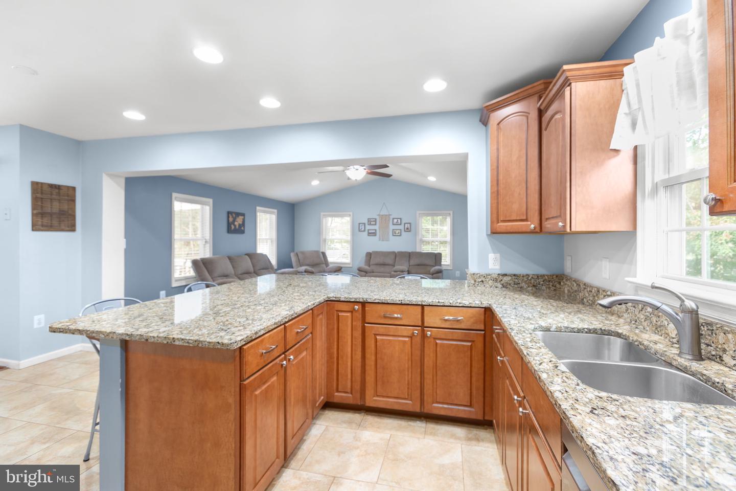 8 JOHNSON CT, STAFFORD, Virginia 22556, 5 Bedrooms Bedrooms, 14 Rooms Rooms,2 BathroomsBathrooms,Residential,For sale,8 JOHNSON CT,VAST2041758 MLS # VAST2041758