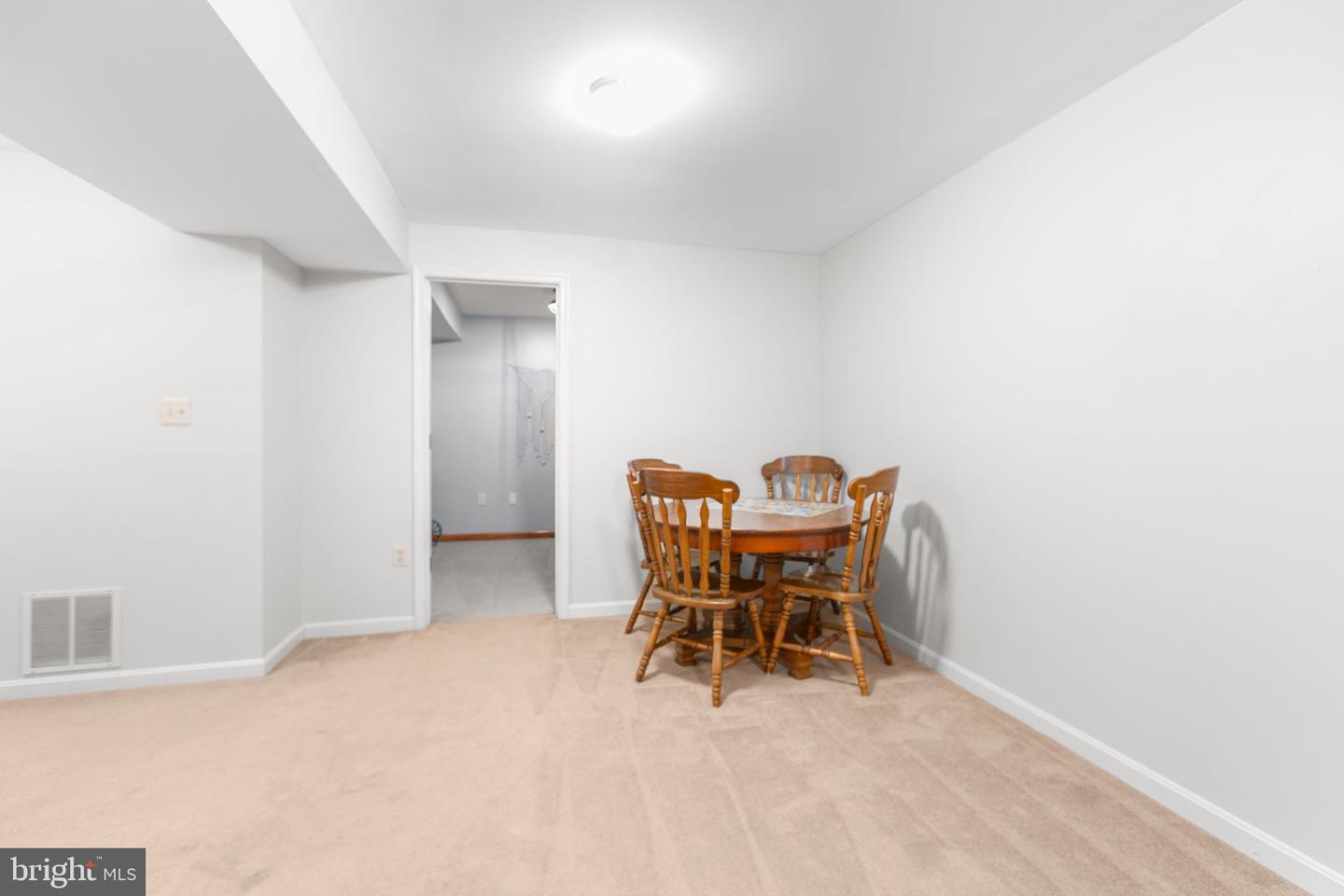 8 JOHNSON CT, STAFFORD, Virginia 22556, 5 Bedrooms Bedrooms, 14 Rooms Rooms,2 BathroomsBathrooms,Residential,For sale,8 JOHNSON CT,VAST2041758 MLS # VAST2041758