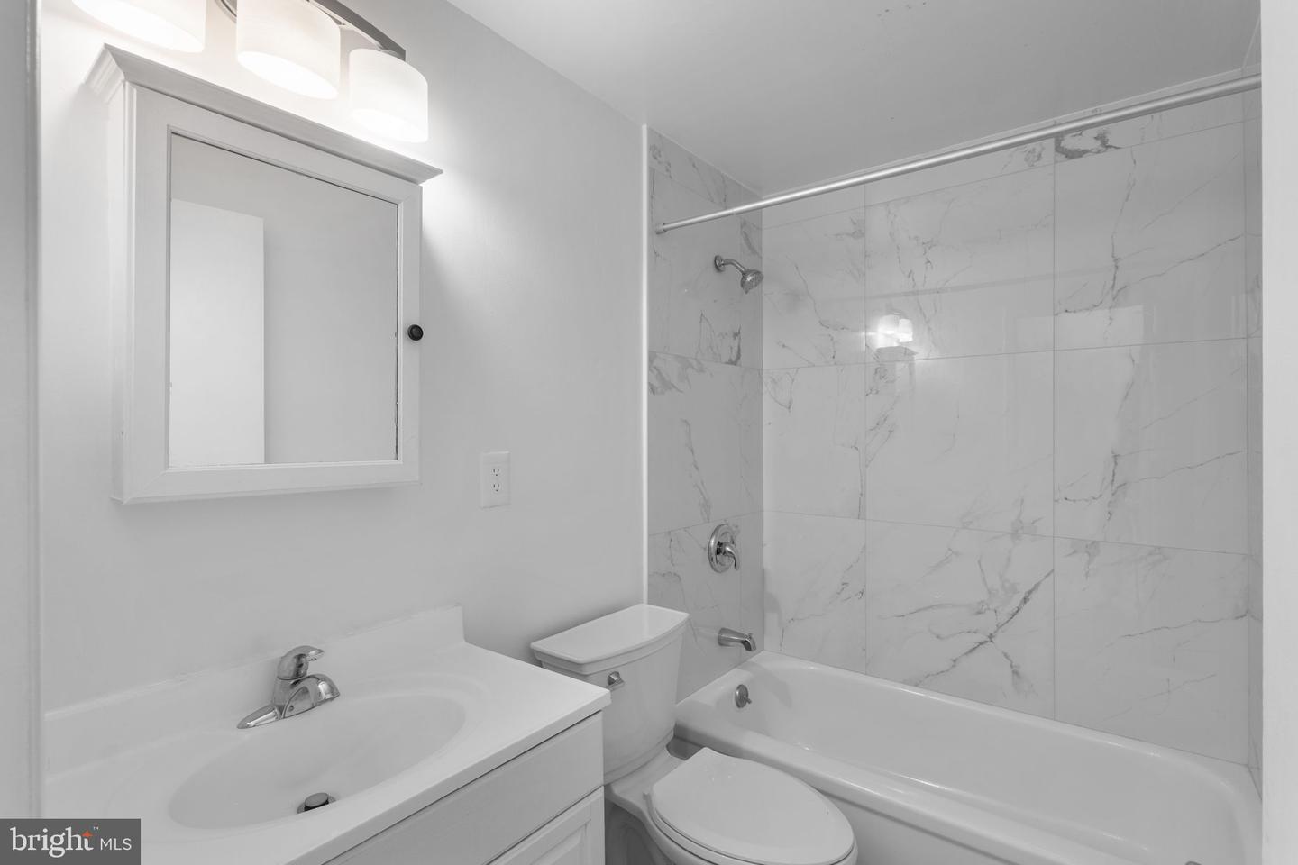 1806 N SHORE CT, RESTON, Virginia 20190, 4 Bedrooms Bedrooms, ,3 BathroomsBathrooms,Residential,For sale,1806 N SHORE CT,VAFX2261224 MLS # VAFX2261224