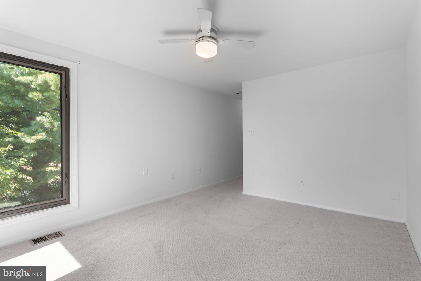 1806 N SHORE CT, RESTON, Virginia 20190, 4 Bedrooms Bedrooms, ,3 BathroomsBathrooms,Residential,For sale,1806 N SHORE CT,VAFX2261224 MLS # VAFX2261224