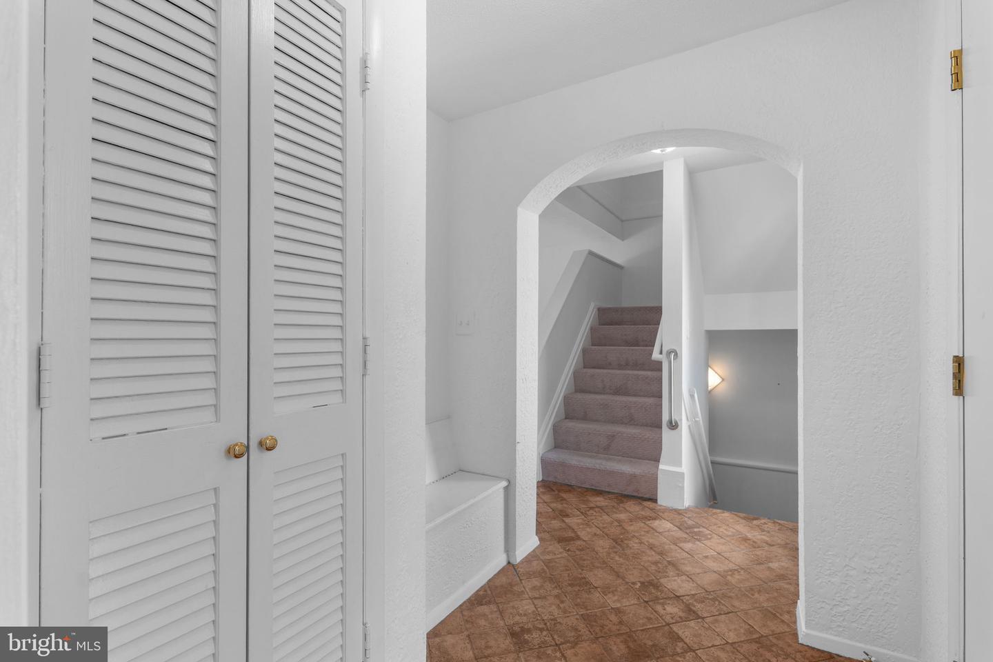 1806 N SHORE CT, RESTON, Virginia 20190, 4 Bedrooms Bedrooms, ,3 BathroomsBathrooms,Residential,For sale,1806 N SHORE CT,VAFX2261224 MLS # VAFX2261224