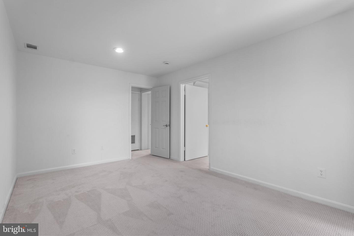 1806 N SHORE CT, RESTON, Virginia 20190, 4 Bedrooms Bedrooms, ,3 BathroomsBathrooms,Residential,For sale,1806 N SHORE CT,VAFX2261224 MLS # VAFX2261224