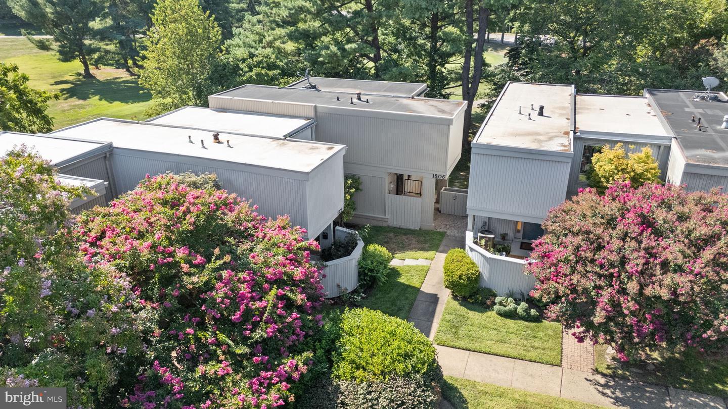 1806 N SHORE CT, RESTON, Virginia 20190, 4 Bedrooms Bedrooms, ,3 BathroomsBathrooms,Residential,For sale,1806 N SHORE CT,VAFX2261224 MLS # VAFX2261224