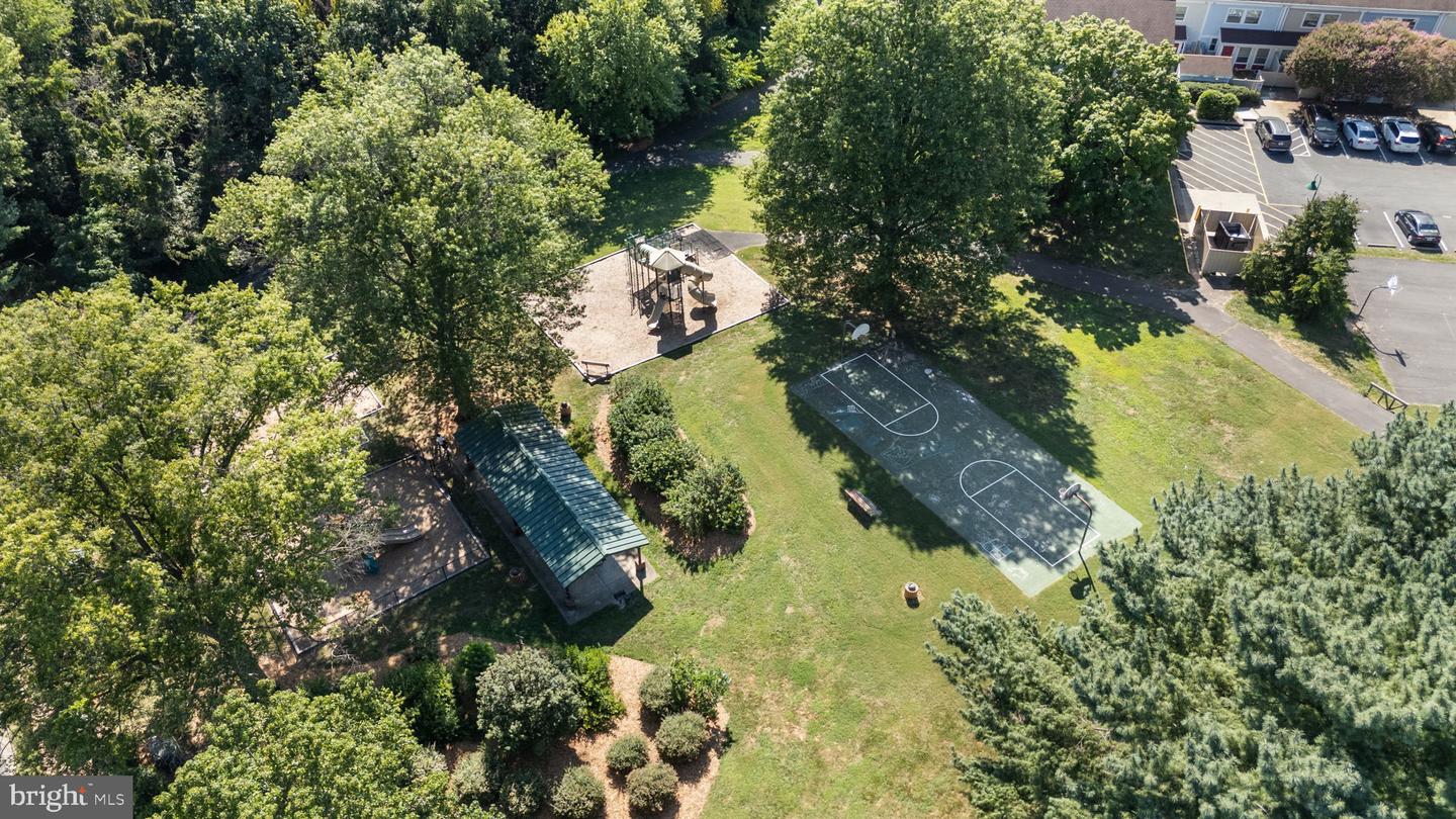 1806 N SHORE CT, RESTON, Virginia 20190, 4 Bedrooms Bedrooms, ,3 BathroomsBathrooms,Residential,For sale,1806 N SHORE CT,VAFX2261224 MLS # VAFX2261224