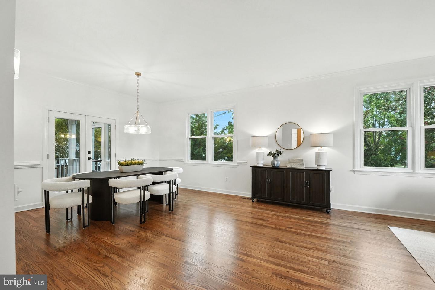 1540 N EDGEWOOD ST, ARLINGTON, Virginia 22201, 4 Bedrooms Bedrooms, ,4 BathroomsBathrooms,Residential,For sale,1540 N EDGEWOOD ST,VAAR2062264 MLS # VAAR2062264