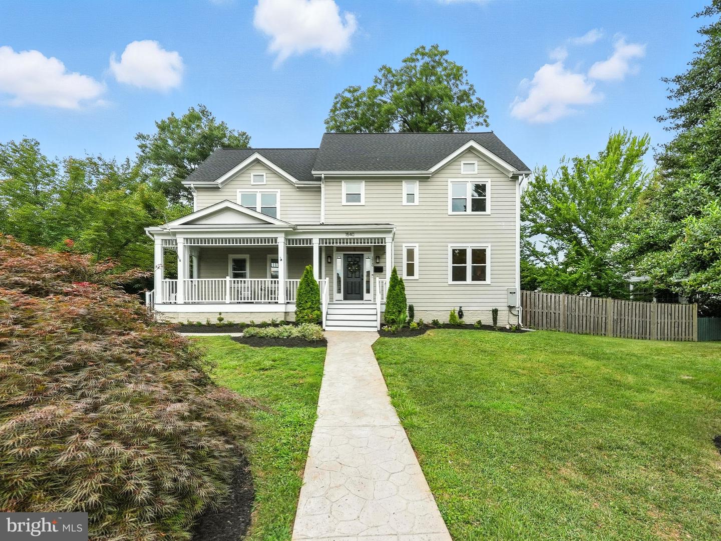 1540 N EDGEWOOD ST, ARLINGTON, Virginia 22201, 4 Bedrooms Bedrooms, ,4 BathroomsBathrooms,Residential,For sale,1540 N EDGEWOOD ST,VAAR2062264 MLS # VAAR2062264