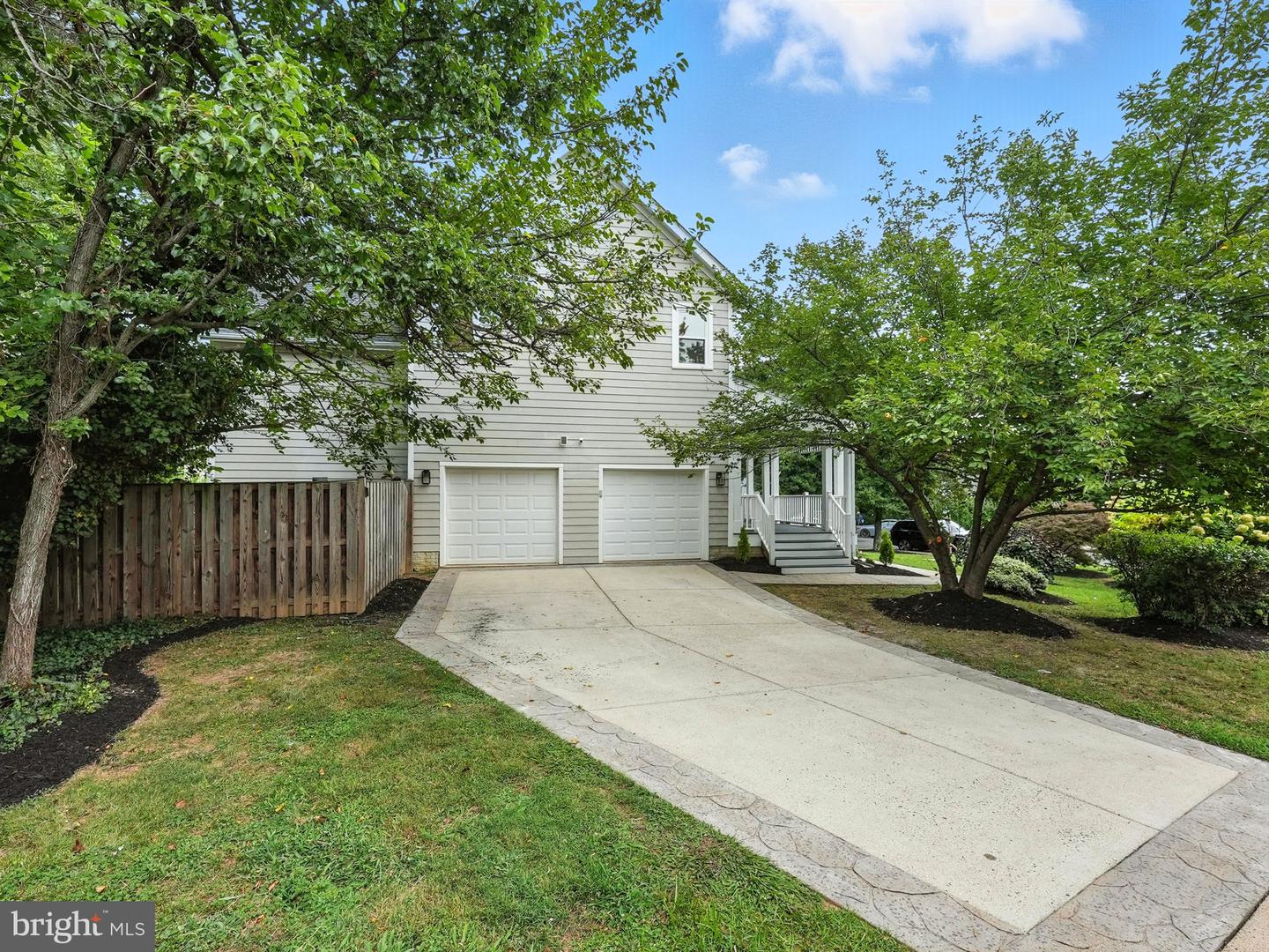 1540 N EDGEWOOD ST, ARLINGTON, Virginia 22201, 4 Bedrooms Bedrooms, ,4 BathroomsBathrooms,Residential,For sale,1540 N EDGEWOOD ST,VAAR2062264 MLS # VAAR2062264