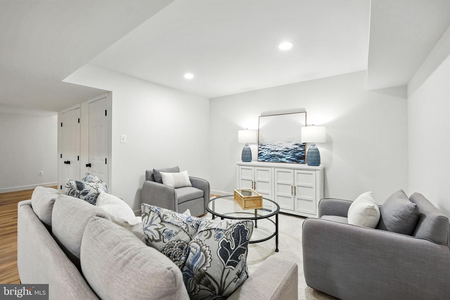 1540 N EDGEWOOD ST, ARLINGTON, Virginia 22201, 4 Bedrooms Bedrooms, ,4 BathroomsBathrooms,Residential,For sale,1540 N EDGEWOOD ST,VAAR2062264 MLS # VAAR2062264