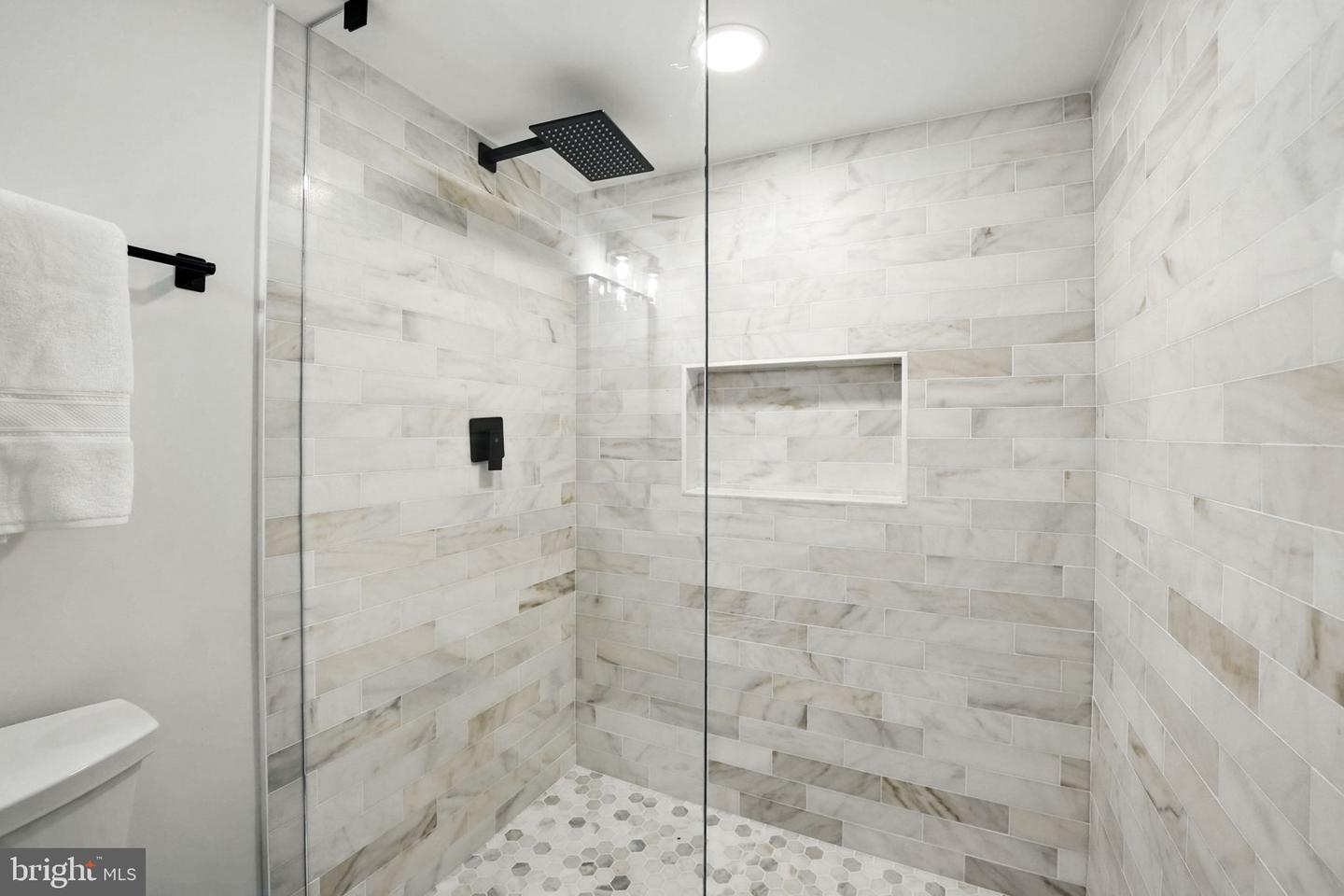 1540 N EDGEWOOD ST, ARLINGTON, Virginia 22201, 4 Bedrooms Bedrooms, ,4 BathroomsBathrooms,Residential,For sale,1540 N EDGEWOOD ST,VAAR2062264 MLS # VAAR2062264