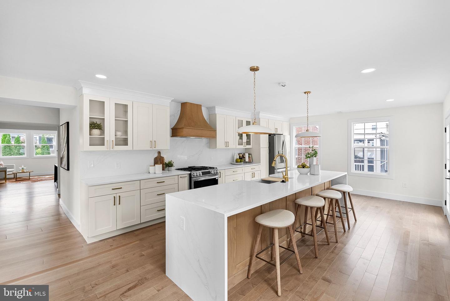 1805 S POLLARD ST, ARLINGTON, Virginia 22204, 8 Bedrooms Bedrooms, ,4 BathroomsBathrooms,Residential,For sale,1805 S POLLARD ST,VAAR2062268 MLS # VAAR2062268