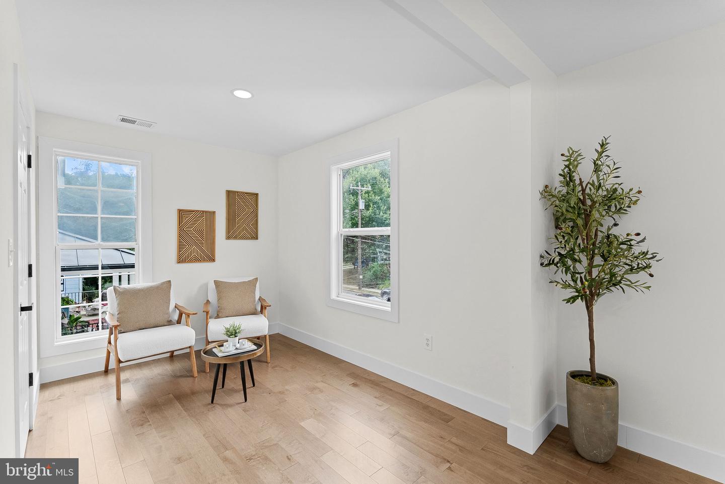 1805 S POLLARD ST, ARLINGTON, Virginia 22204, 8 Bedrooms Bedrooms, ,4 BathroomsBathrooms,Residential,For sale,1805 S POLLARD ST,VAAR2062268 MLS # VAAR2062268