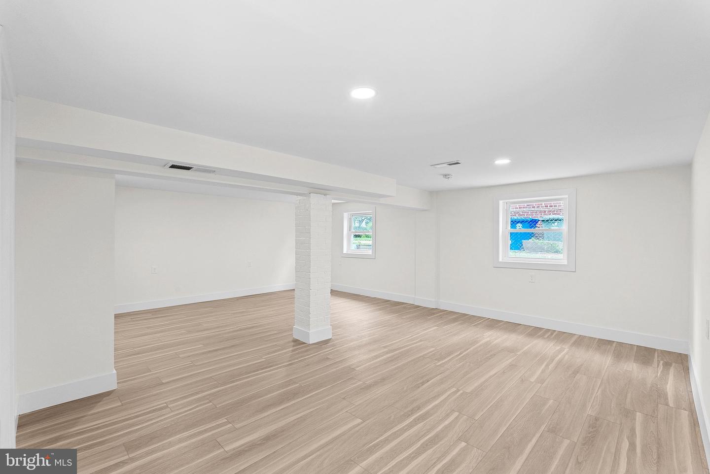 1805 S POLLARD ST, ARLINGTON, Virginia 22204, 8 Bedrooms Bedrooms, ,4 BathroomsBathrooms,Residential,For sale,1805 S POLLARD ST,VAAR2062268 MLS # VAAR2062268
