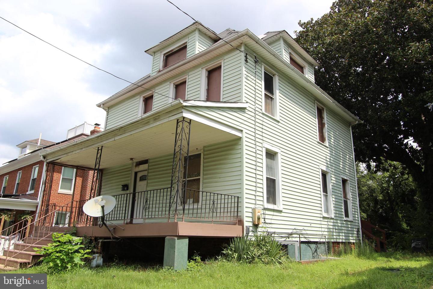 3009 16TH ST NE, WASHINGTON, District Of Columbia 20018, 3 Bedrooms Bedrooms, ,1 BathroomBathrooms,Residential,For sale,3009 16TH ST NE,DCDC2215108 MLS # DCDC2215108