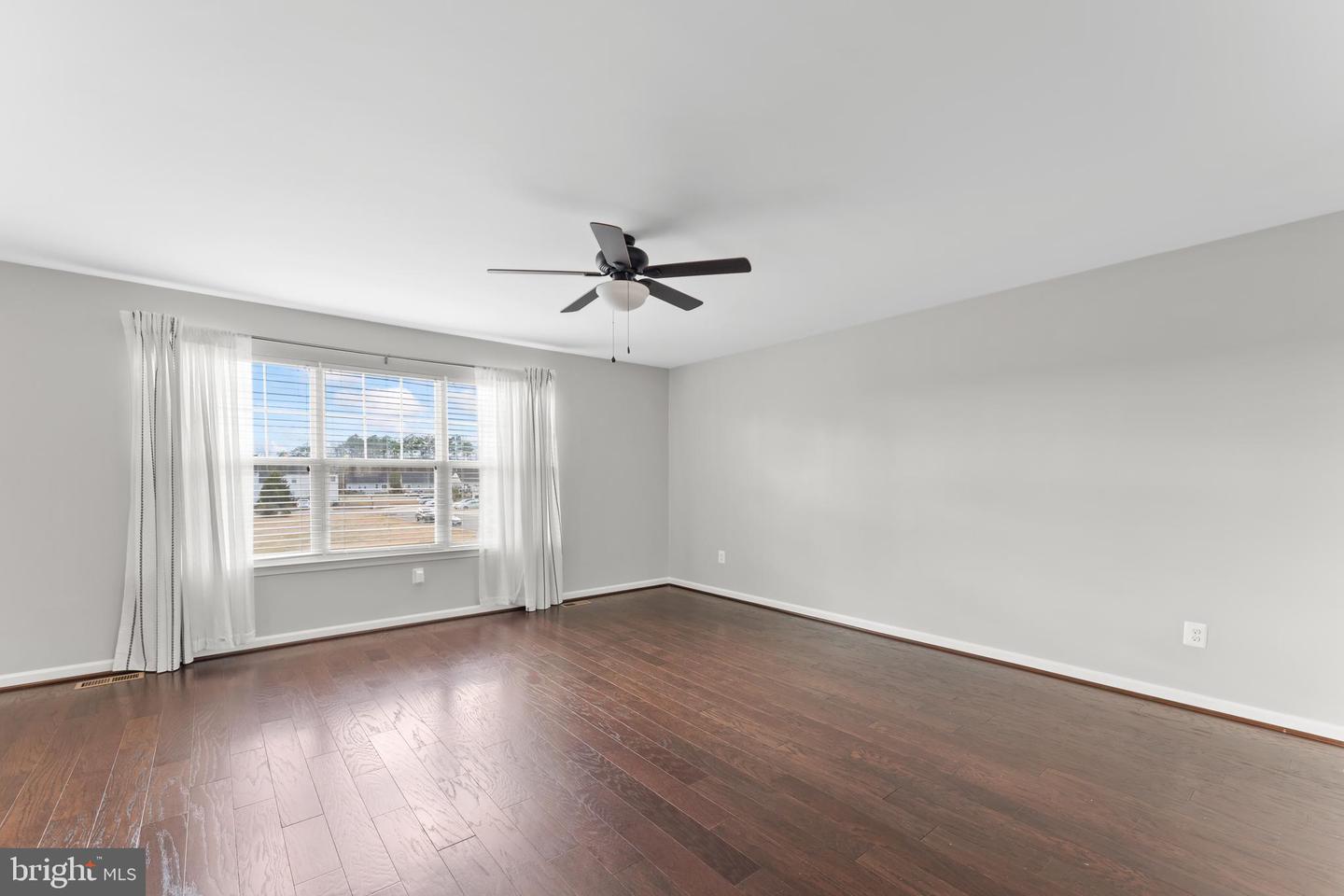 18315 CONGRESSIONAL CIR, RUTHER GLEN, Virginia 22546, 3 Bedrooms Bedrooms, ,2 BathroomsBathrooms,Residential,For sale,18315 CONGRESSIONAL CIR,VACV2008674 MLS # VACV2008674
