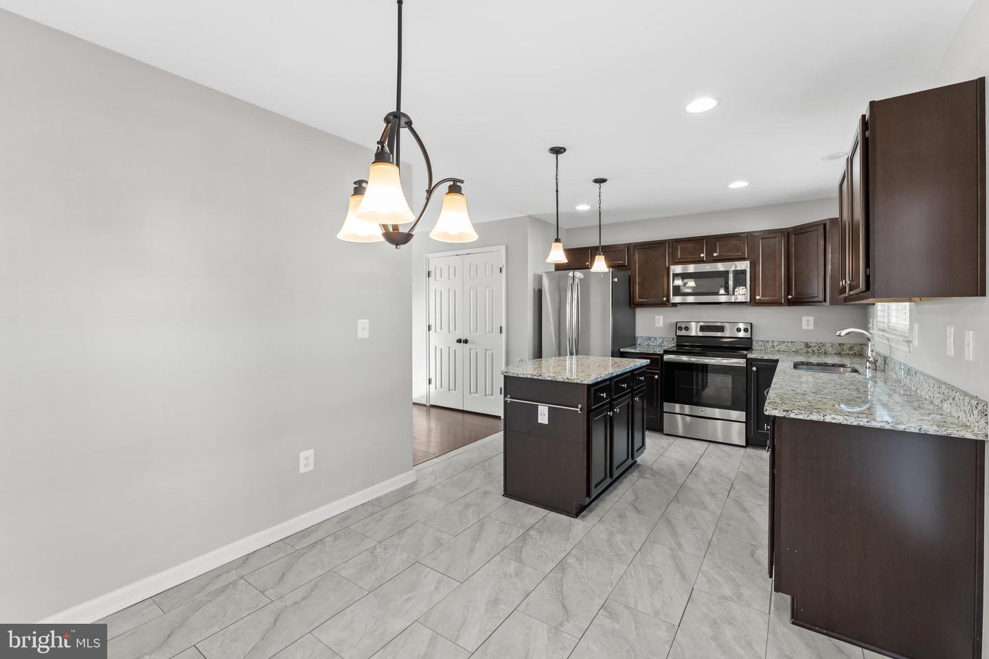 18315 CONGRESSIONAL CIR, RUTHER GLEN, Virginia 22546, 3 Bedrooms Bedrooms, ,2 BathroomsBathrooms,Residential,For sale,18315 CONGRESSIONAL CIR,VACV2008674 MLS # VACV2008674