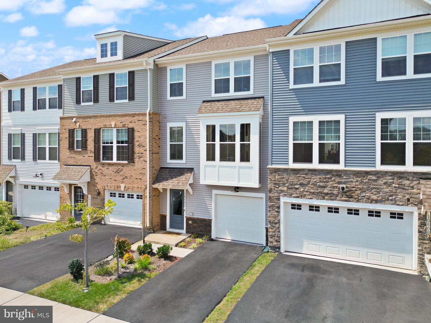 10602 SHEFFIELD GLEN LN, MANASSAS, Virginia 20112, 3 Bedrooms Bedrooms, ,3 BathroomsBathrooms,Residential,For sale,10602 SHEFFIELD GLEN LN,VAPW2101504 MLS # VAPW2101504