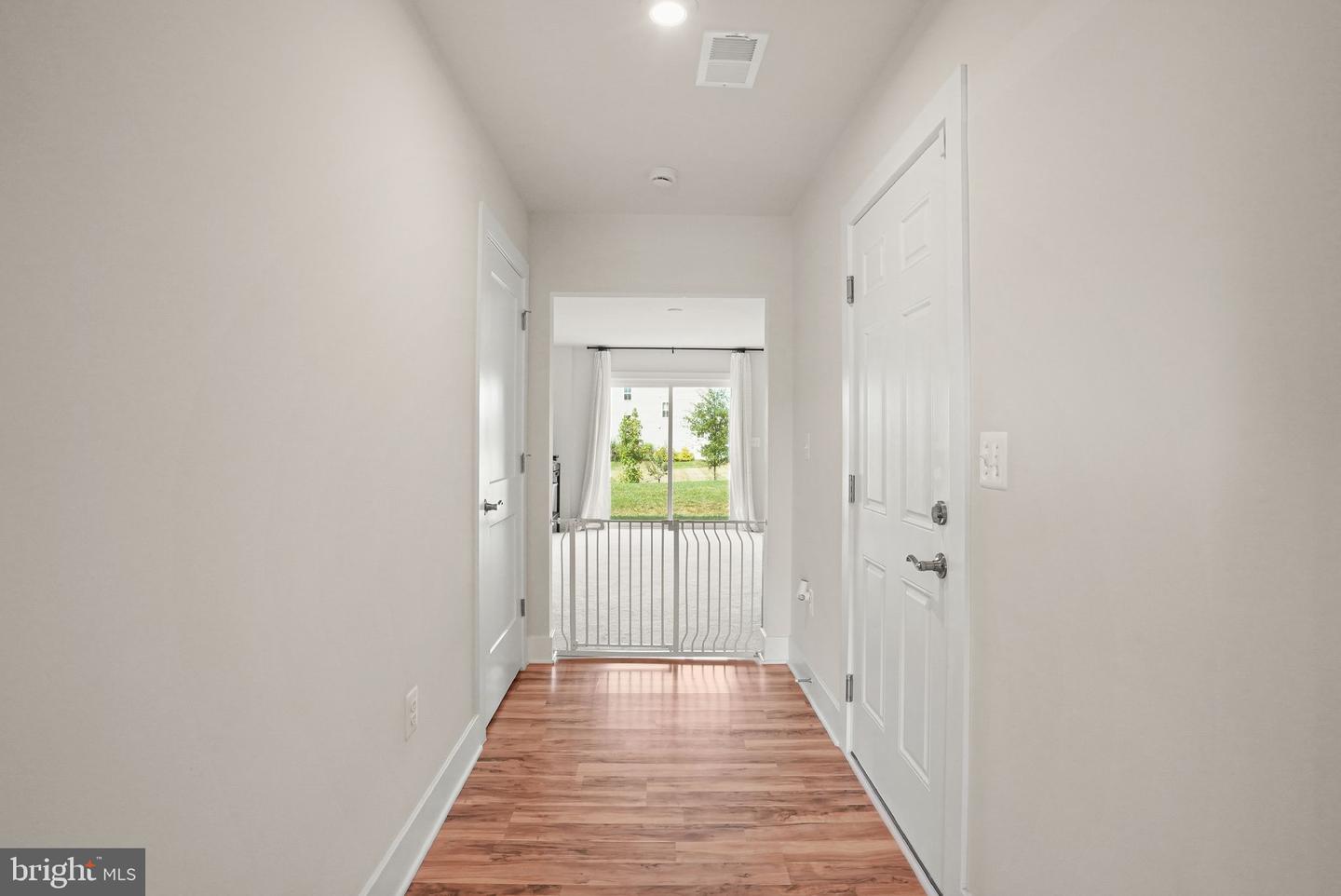 10602 SHEFFIELD GLEN LN, MANASSAS, Virginia 20112, 3 Bedrooms Bedrooms, ,3 BathroomsBathrooms,Residential,For sale,10602 SHEFFIELD GLEN LN,VAPW2101504 MLS # VAPW2101504