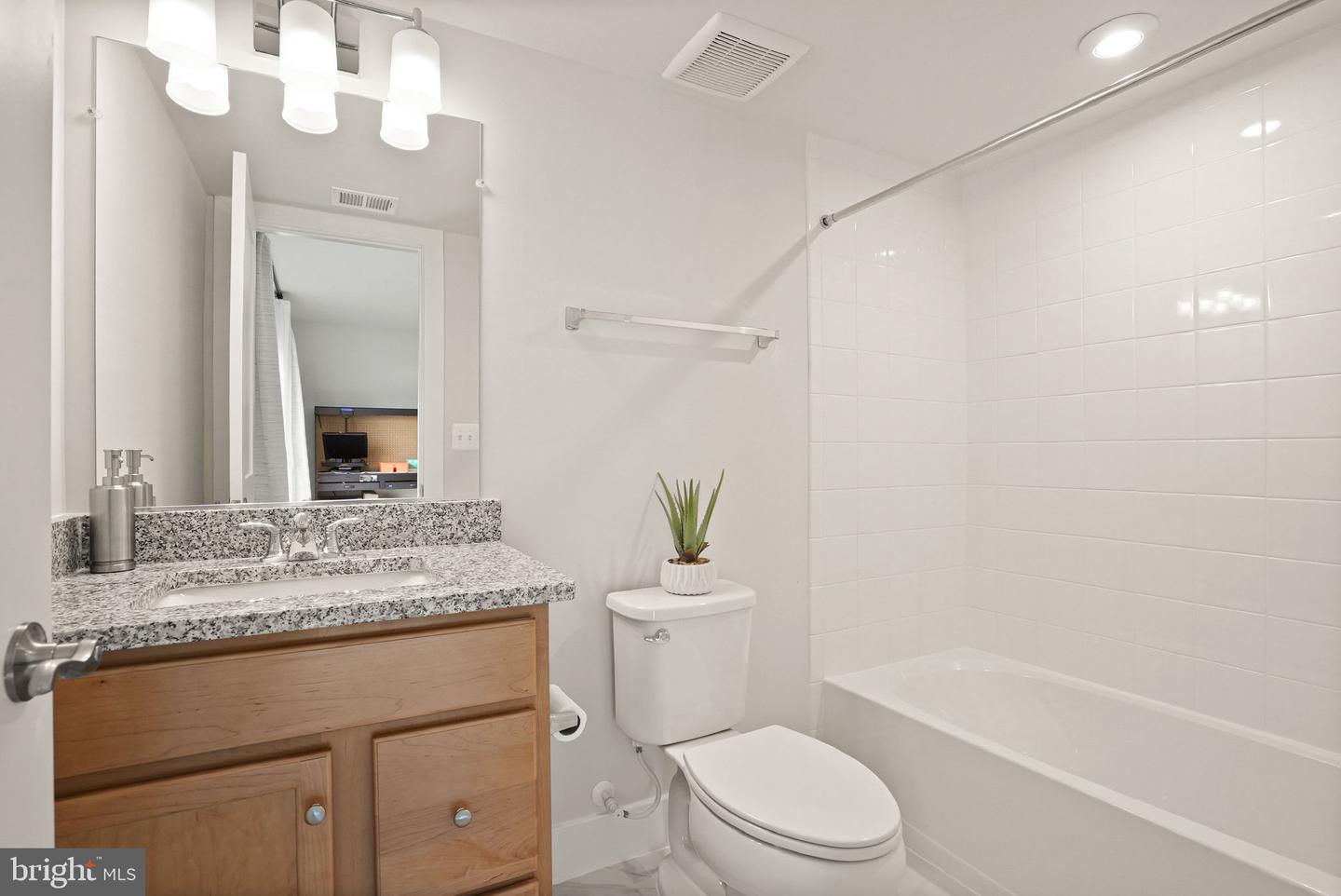 10602 SHEFFIELD GLEN LN, MANASSAS, Virginia 20112, 3 Bedrooms Bedrooms, ,3 BathroomsBathrooms,Residential,For sale,10602 SHEFFIELD GLEN LN,VAPW2101504 MLS # VAPW2101504