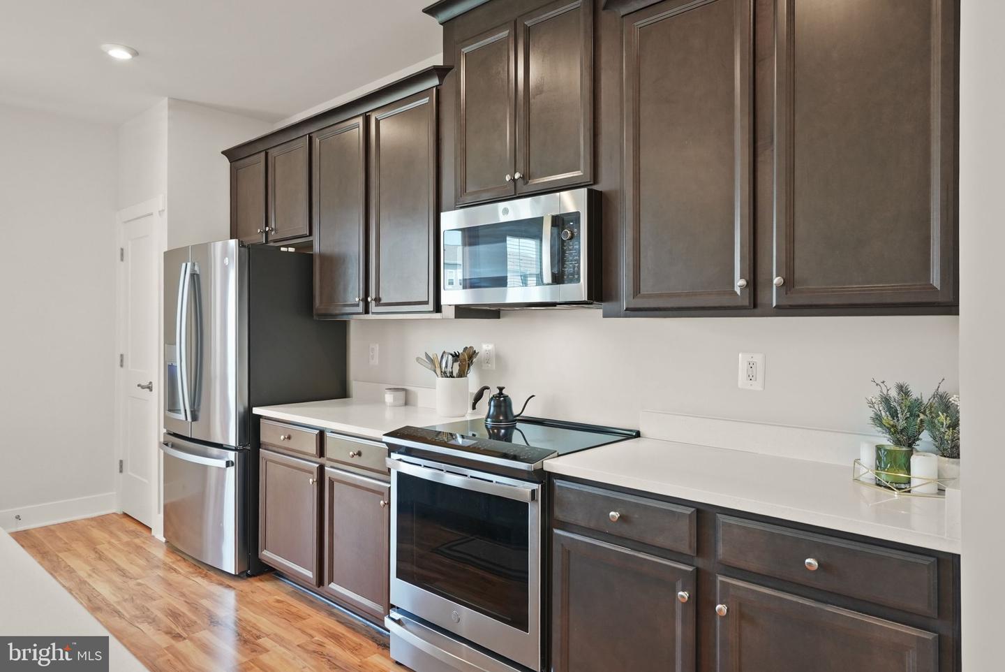 10602 SHEFFIELD GLEN LN, MANASSAS, Virginia 20112, 3 Bedrooms Bedrooms, ,3 BathroomsBathrooms,Residential,For sale,10602 SHEFFIELD GLEN LN,VAPW2101504 MLS # VAPW2101504