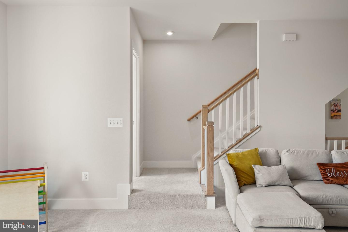 10602 SHEFFIELD GLEN LN, MANASSAS, Virginia 20112, 3 Bedrooms Bedrooms, ,3 BathroomsBathrooms,Residential,For sale,10602 SHEFFIELD GLEN LN,VAPW2101504 MLS # VAPW2101504