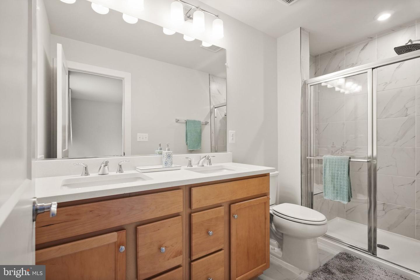 10602 SHEFFIELD GLEN LN, MANASSAS, Virginia 20112, 3 Bedrooms Bedrooms, ,3 BathroomsBathrooms,Residential,For sale,10602 SHEFFIELD GLEN LN,VAPW2101504 MLS # VAPW2101504