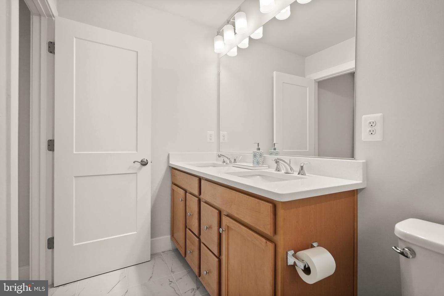 10602 SHEFFIELD GLEN LN, MANASSAS, Virginia 20112, 3 Bedrooms Bedrooms, ,3 BathroomsBathrooms,Residential,For sale,10602 SHEFFIELD GLEN LN,VAPW2101504 MLS # VAPW2101504