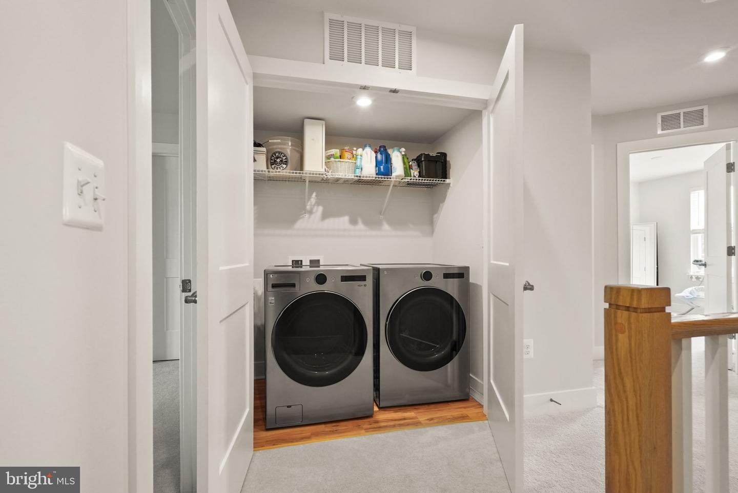 10602 SHEFFIELD GLEN LN, MANASSAS, Virginia 20112, 3 Bedrooms Bedrooms, ,3 BathroomsBathrooms,Residential,For sale,10602 SHEFFIELD GLEN LN,VAPW2101504 MLS # VAPW2101504