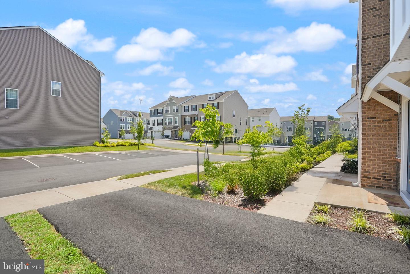 10602 SHEFFIELD GLEN LN, MANASSAS, Virginia 20112, 3 Bedrooms Bedrooms, ,3 BathroomsBathrooms,Residential,For sale,10602 SHEFFIELD GLEN LN,VAPW2101504 MLS # VAPW2101504