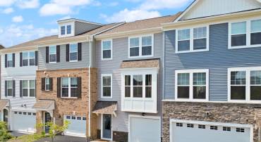 10602 SHEFFIELD GLEN LN, MANASSAS, Virginia 20112, 3 Bedrooms Bedrooms, ,3 BathroomsBathrooms,Residential,For sale,10602 SHEFFIELD GLEN LN,VAPW2101504 MLS # VAPW2101504