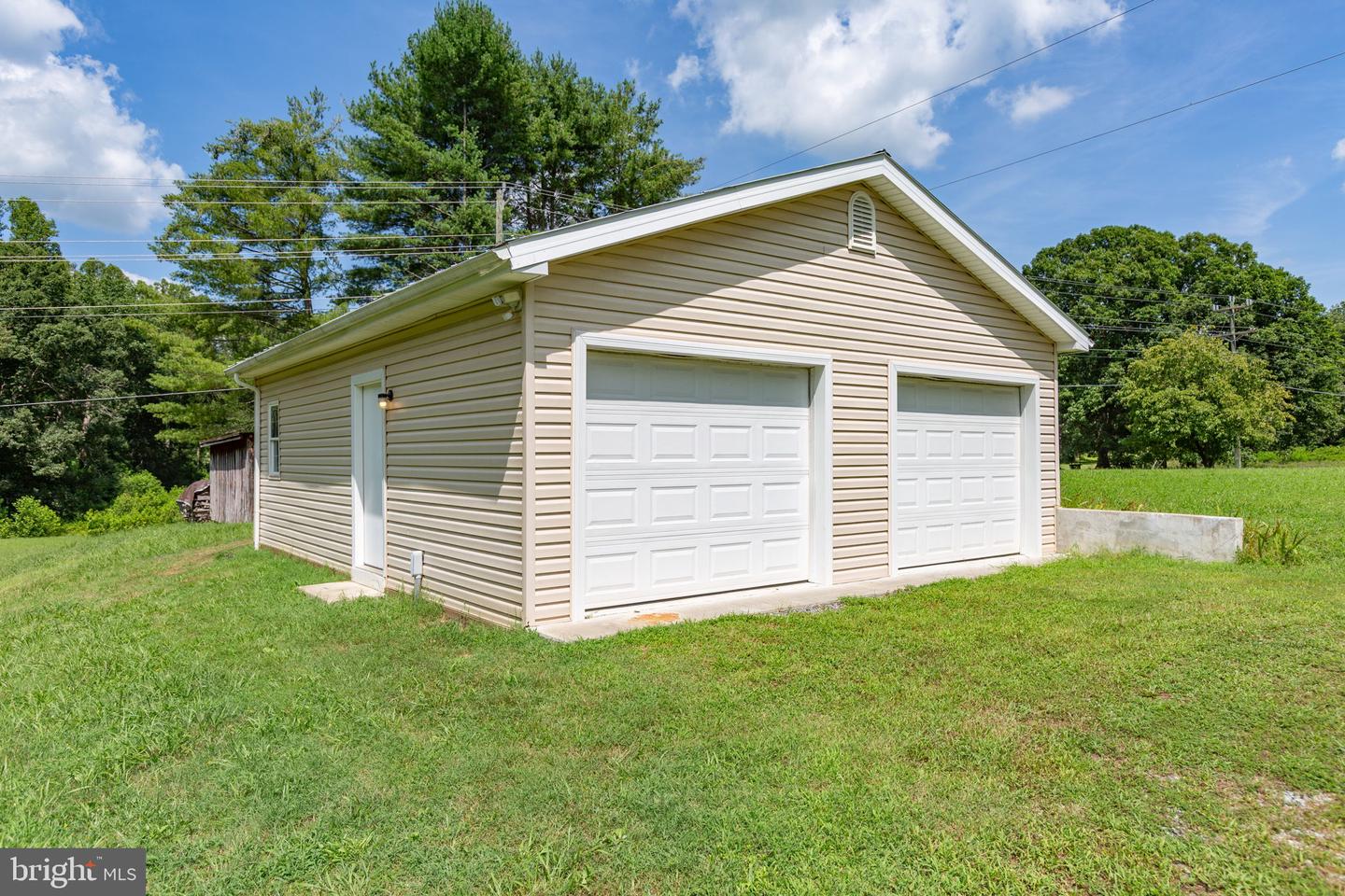 7228 COURTHOUSE RD, SPOTSYLVANIA, Virginia 22551, 3 Bedrooms Bedrooms, ,2 BathroomsBathrooms,Residential,For sale,7228 COURTHOUSE RD,VASP2035480 MLS # VASP2035480