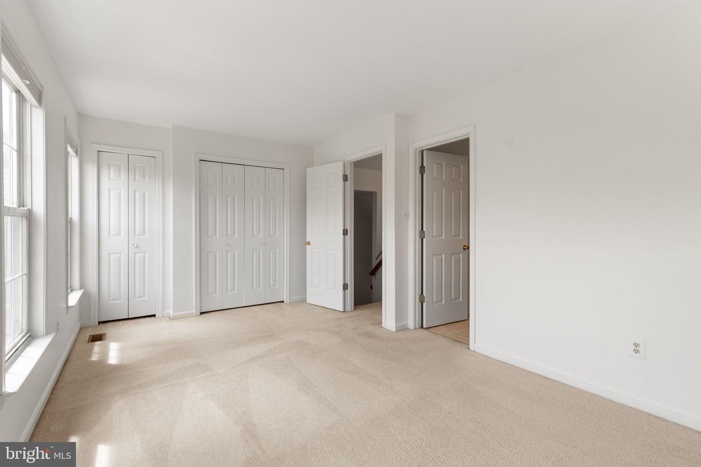 22025 GUILFORD STATION TERRACE, STERLING, Virginia 20166, 2 Bedrooms Bedrooms, ,2 BathroomsBathrooms,Residential,For sale,22025 GUILFORD STATION TERRACE,VALO2104574 MLS # VALO2104574
