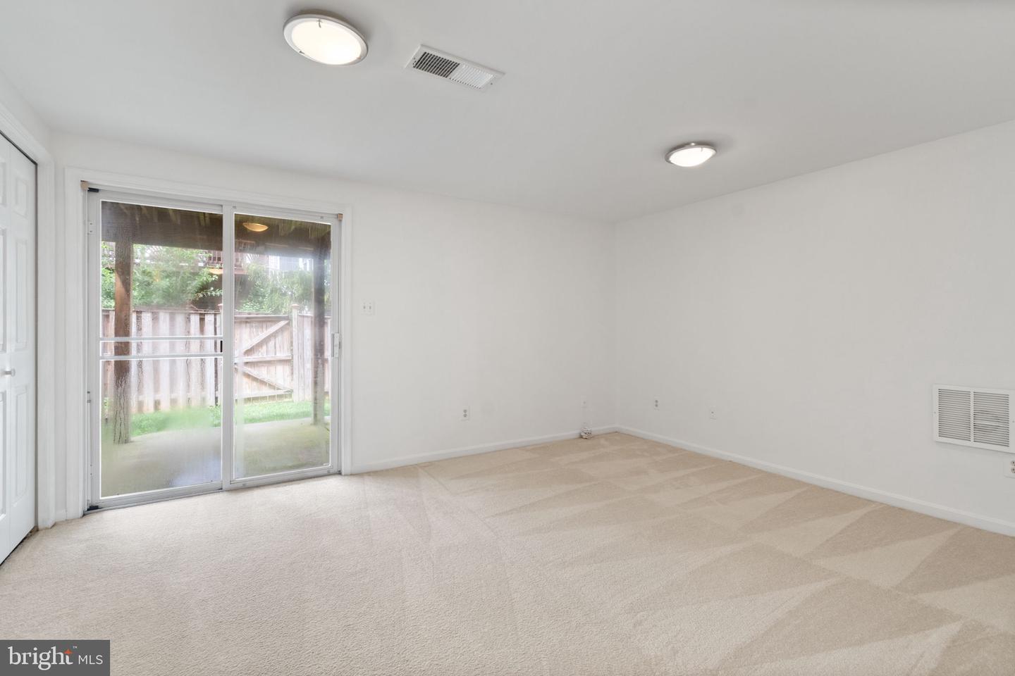 22025 GUILFORD STATION TERRACE, STERLING, Virginia 20166, 2 Bedrooms Bedrooms, ,2 BathroomsBathrooms,Residential,For sale,22025 GUILFORD STATION TERRACE,VALO2104574 MLS # VALO2104574