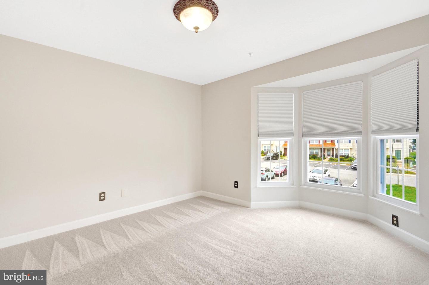 9224 CARDINAL FOREST LN #H, LORTON, Virginia 22079, 2 Bedrooms Bedrooms, ,2 BathroomsBathrooms,Residential,For sale,9224 CARDINAL FOREST LN #H,VAFX2261356 MLS # VAFX2261356