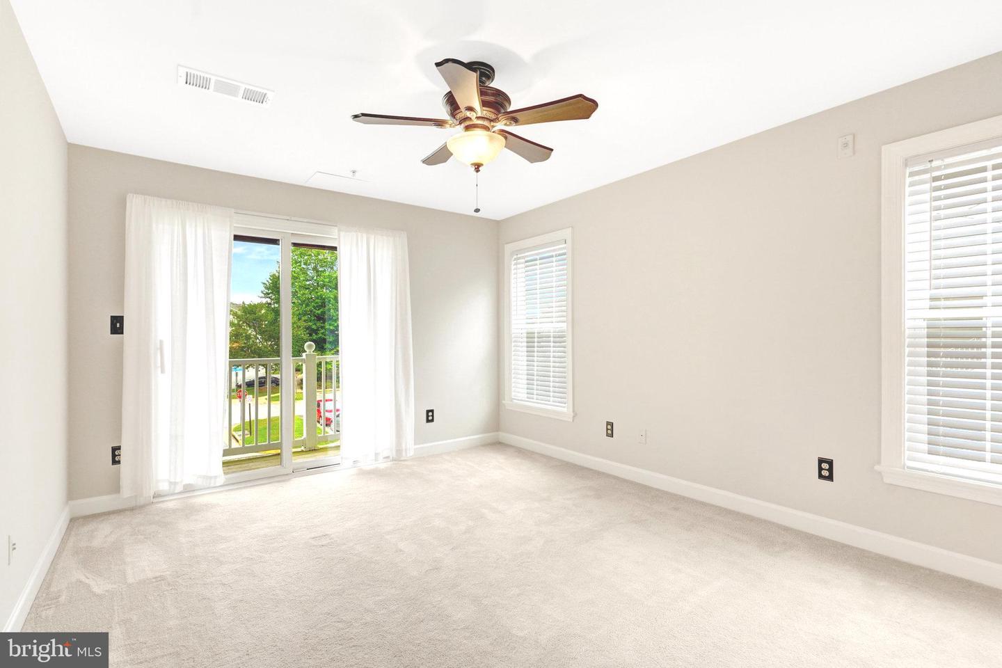 9224 CARDINAL FOREST LN #H, LORTON, Virginia 22079, 2 Bedrooms Bedrooms, ,2 BathroomsBathrooms,Residential,For sale,9224 CARDINAL FOREST LN #H,VAFX2261356 MLS # VAFX2261356
