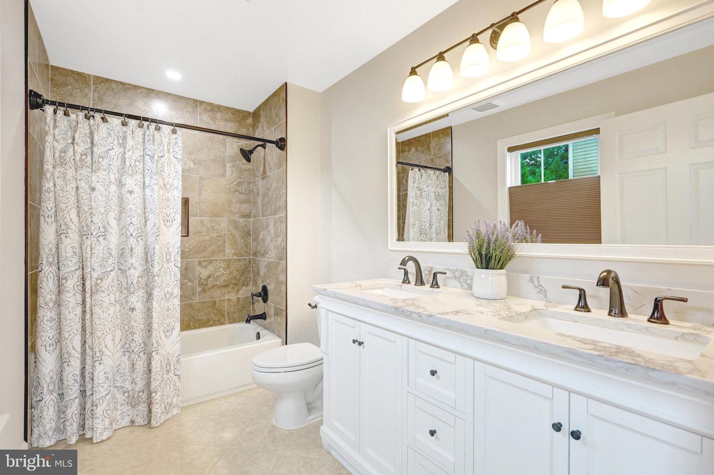 9224 CARDINAL FOREST LN #H, LORTON, Virginia 22079, 2 Bedrooms Bedrooms, ,2 BathroomsBathrooms,Residential,For sale,9224 CARDINAL FOREST LN #H,VAFX2261356 MLS # VAFX2261356