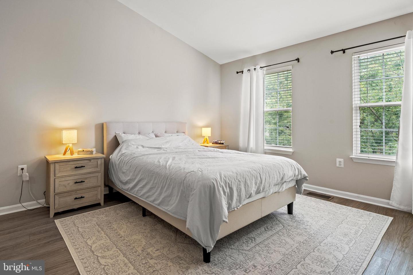 4090 FOUNTAINSIDE LN, FAIRFAX, Virginia 22030, 3 Bedrooms Bedrooms, ,2 BathroomsBathrooms,Residential,For sale,4090 FOUNTAINSIDE LN,VAFX2261364 MLS # VAFX2261364