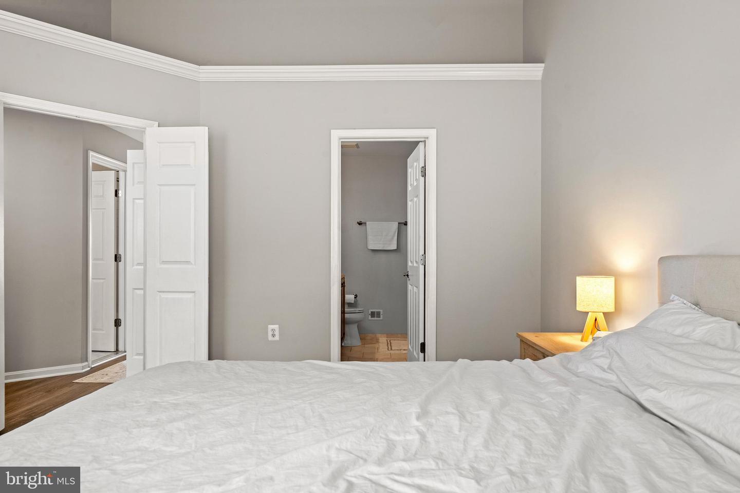 4090 FOUNTAINSIDE LN, FAIRFAX, Virginia 22030, 3 Bedrooms Bedrooms, ,2 BathroomsBathrooms,Residential,For sale,4090 FOUNTAINSIDE LN,VAFX2261364 MLS # VAFX2261364