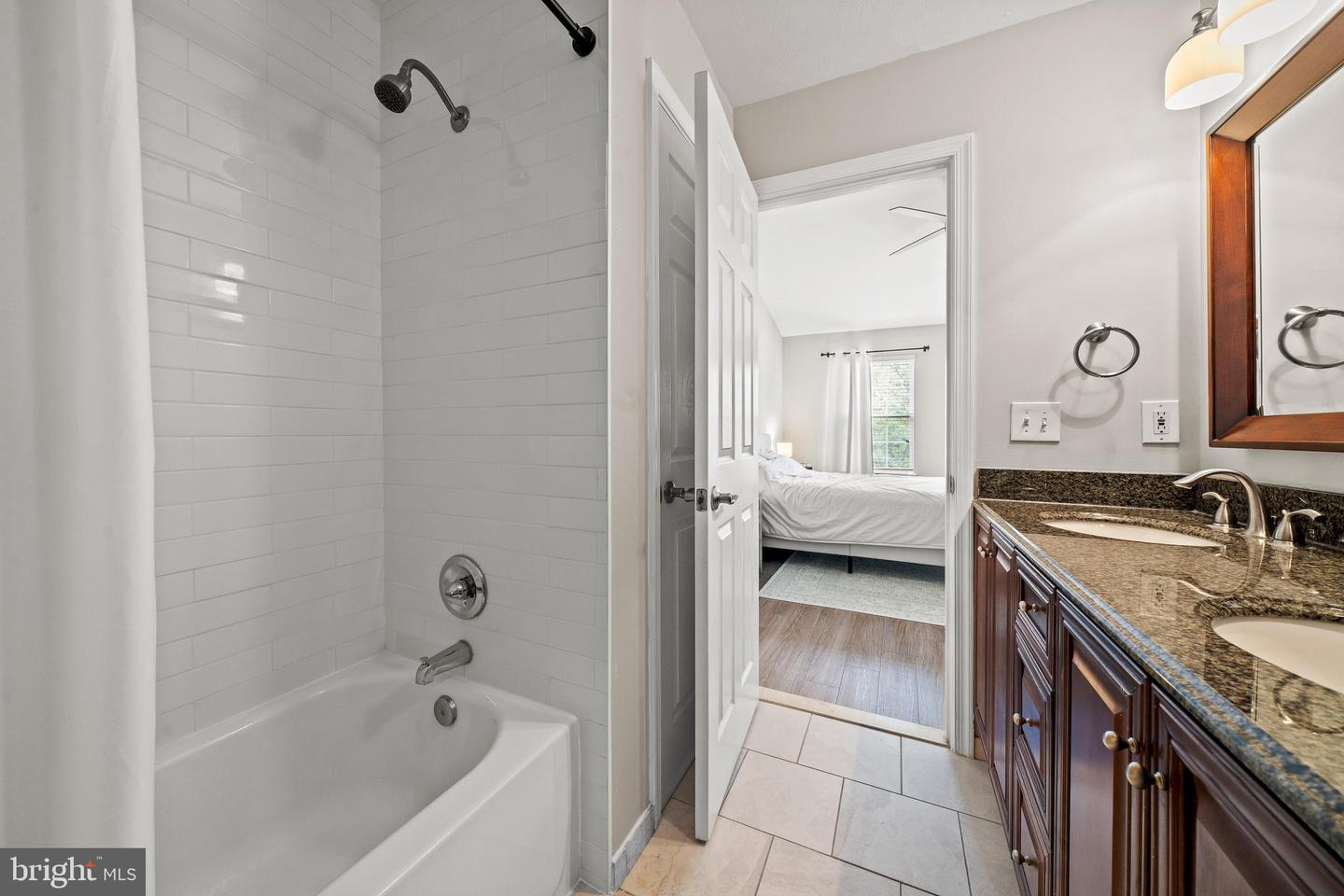 4090 FOUNTAINSIDE LN, FAIRFAX, Virginia 22030, 3 Bedrooms Bedrooms, ,2 BathroomsBathrooms,Residential,For sale,4090 FOUNTAINSIDE LN,VAFX2261364 MLS # VAFX2261364